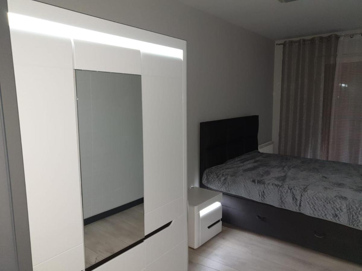 Apartament Skarbowa 1& Parking Leszno  Eksteriør bilde